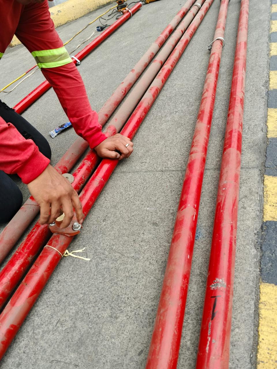 Tuberías CI - trabajo en campo Guayaquil